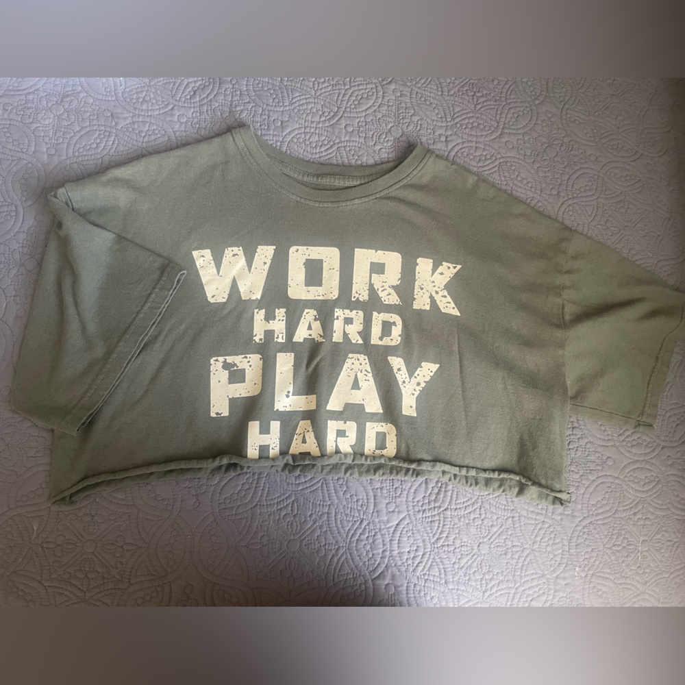 Better Bodies Cropped Tee NWOT